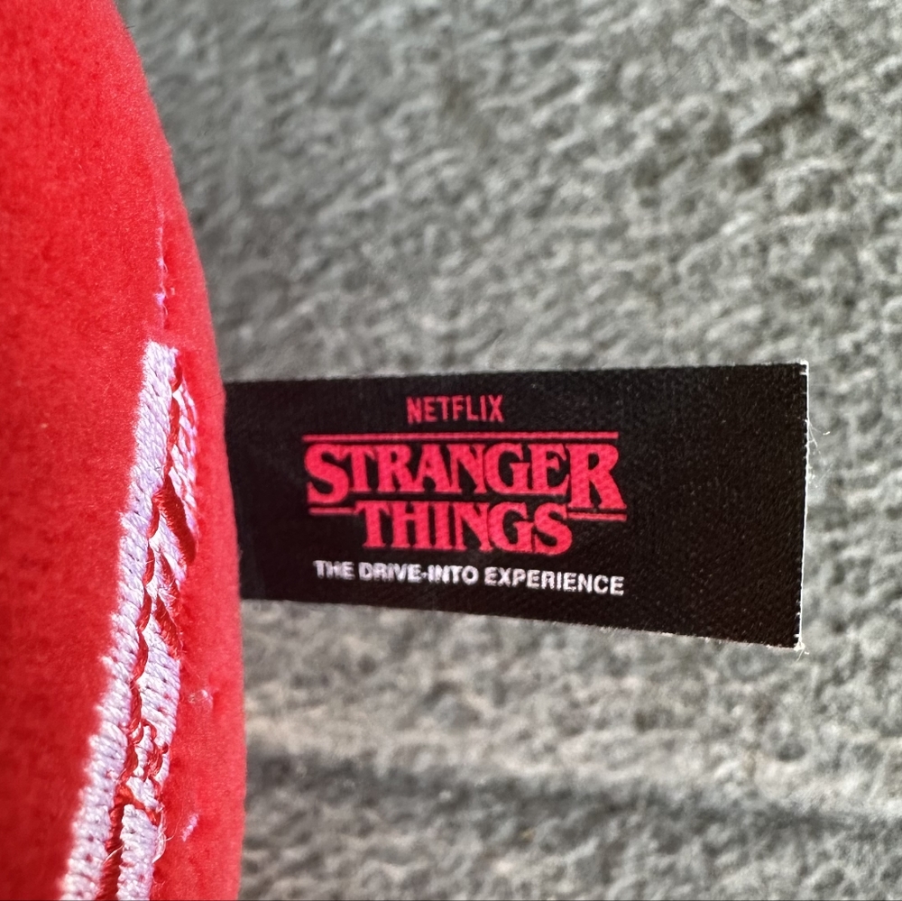Plush Dice Stranger Things - Picture 2 of 4